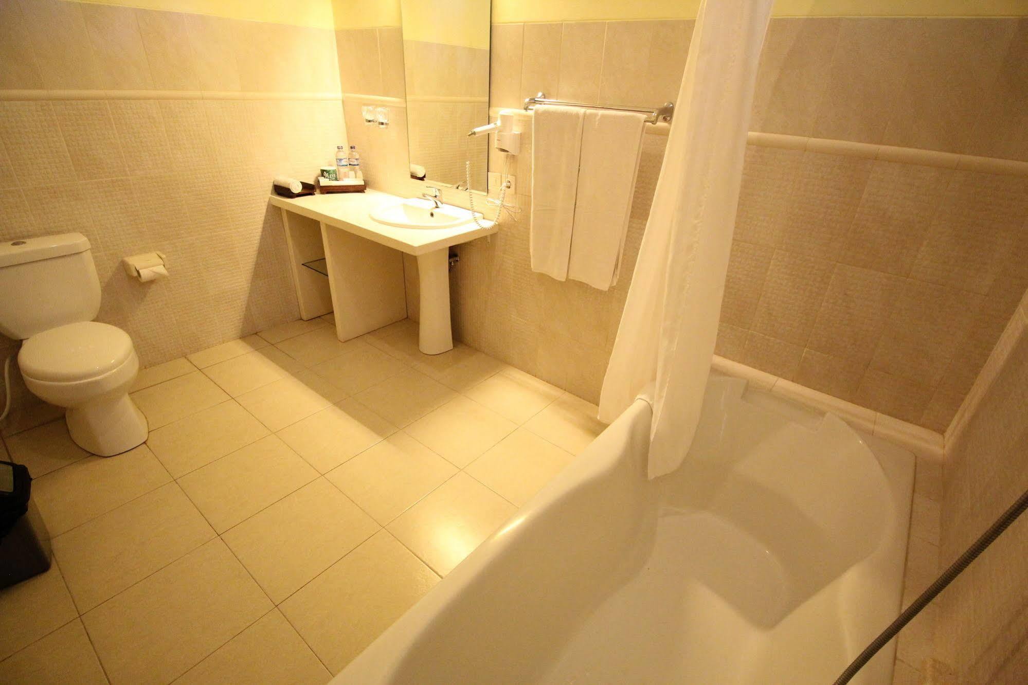 Candidasa Rossa Garden Hotel מראה חיצוני תמונה