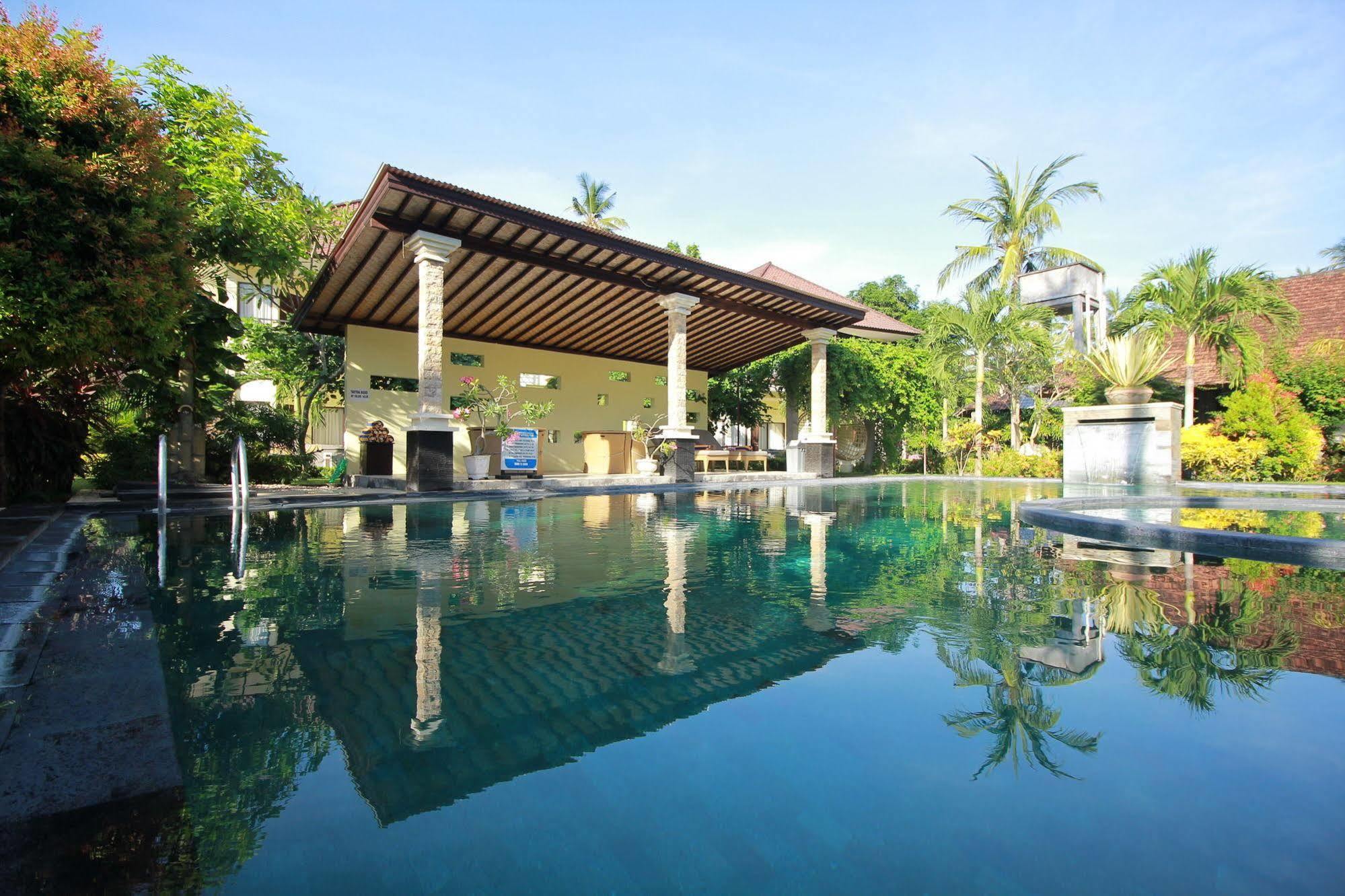 Candidasa Rossa Garden Hotel מראה חיצוני תמונה