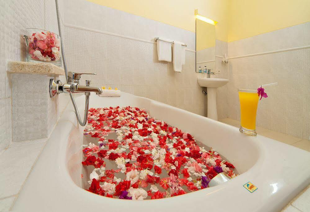 Candidasa Rossa Garden Hotel מראה חיצוני תמונה